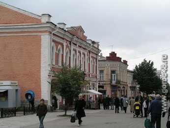 В Ельце начали возводить стелу в честь присвоения городу звания «Город воинской славы» В Ельце начали возводить стелу в честь присвоения городу звания «Город воинской славы»