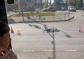 21-летний велосипедист госпитализирован после ДТП на перекрестке улиц Неделина и Фрунзе
