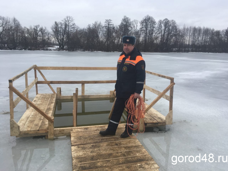 В Липецке впервые установили легкую купель В Липецке впервые установили легкую купель