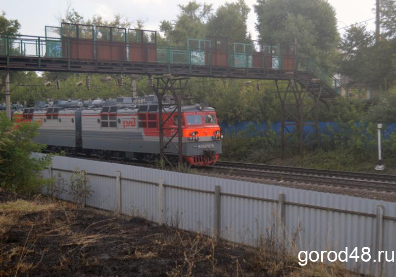Суд запретил липчанам ходить по мосту Суд запретил липчанам ходить по мосту