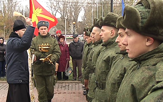 Первые призывники из Липецка отправились в армию Первые призывники из Липецка отправились в армию