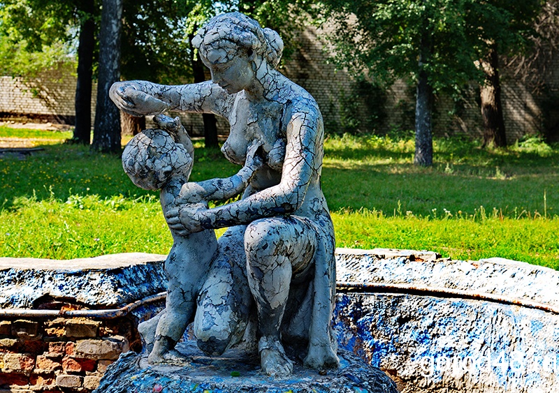Прекрасная Мадонна, зловещий барон, сын генералиссимуса и «русский Фауст» Прекрасная Мадонна, зловещий барон, сын генералиссимуса и «русский Фауст»