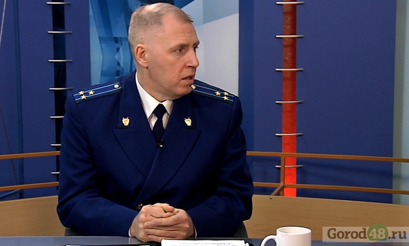 В прокуратуру - за защитой от сосулек и нечищеных дворов В прокуратуру - за защитой от сосулек и нечищеных дворов