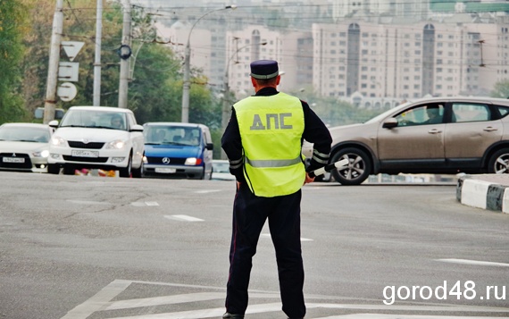 В праздничные дни движение в центре Липецка будет ограничено В праздничные дни движение в центре Липецка будет ограничено
