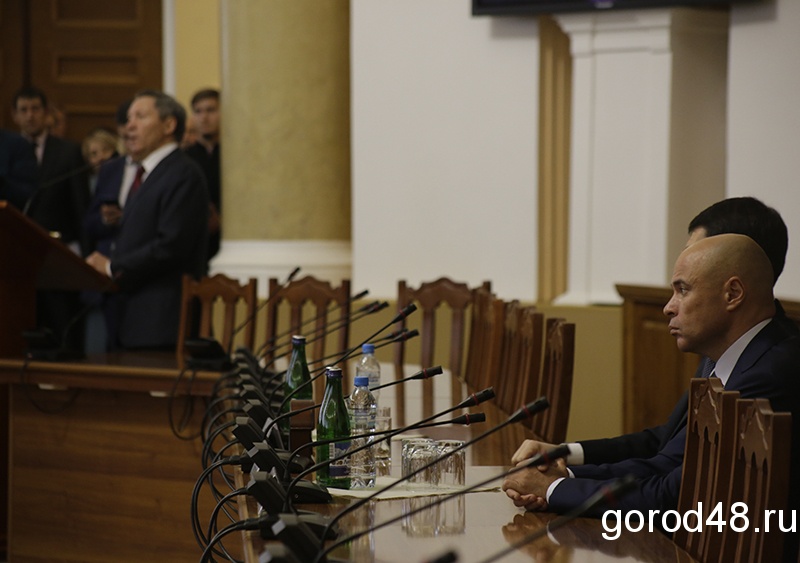 Скандал на сессии облсовета: ряд депутатов воспротивились законопроекту Игоря Артамонова Скандал на сессии облсовета: ряд депутатов воспротивились законопроекту Игоря Артамонова
