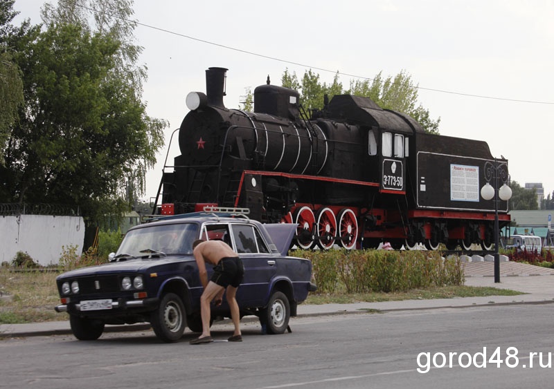 Липчане стали чаще покупать легковые автомобили Липчане стали чаще покупать легковые автомобили
