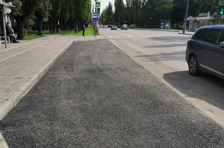 Просадку асфальта на улице Космонавтов подрядчик устранил за три дня и за свой счет Просадку асфальта на улице Космонавтов подрядчик устранил за три дня и за свой счет