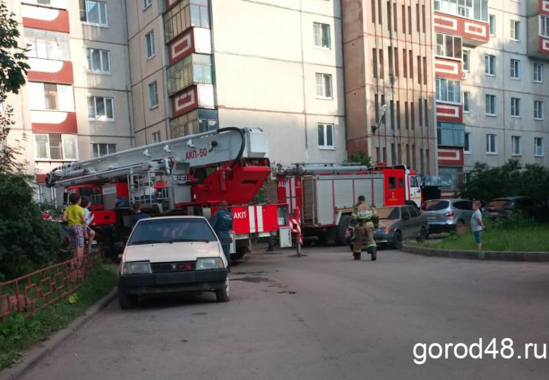 Подгоревшая пища вызвала переполох в многоэтажном доме на проспекте Победы Подгоревшая пища вызвала переполох в многоэтажном доме на проспекте Победы