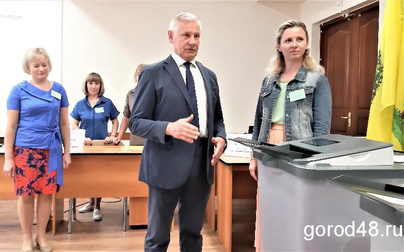 Электронный калькулятор на выборах главы региона проиграл человеку Электронный калькулятор на выборах главы региона проиграл человеку