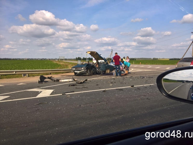 Под липецком. ДТП В Боринском Липецкой области. Авария под Боринском Липецкой области. Липецкая область ВАЗ 2106 ДТП. ДТП В Хлевном Липецкой области.