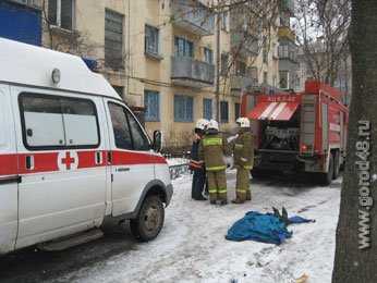 В Липецке в 5-этажном доме вспыхнул пожар В Липецке в 5-этажном доме вспыхнул пожар