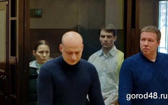 Приемных отца и мать замученной девочки лишили родительских прав Приемных отца и мать замученной девочки лишили родительских прав