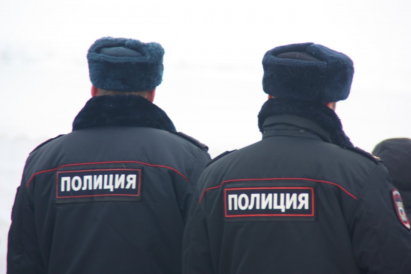 Полицейского уволили за видео с авиакатастрофой в «Шереметьево» Полицейского уволили за видео с авиакатастрофой в «Шереметьево»