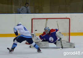 Пандемия не виновата: «Липецк» продолжает проигрывать и играть без болельщиков