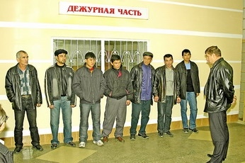 Узбеки в Липецке работали незаконно Узбеки в Липецке работали незаконно