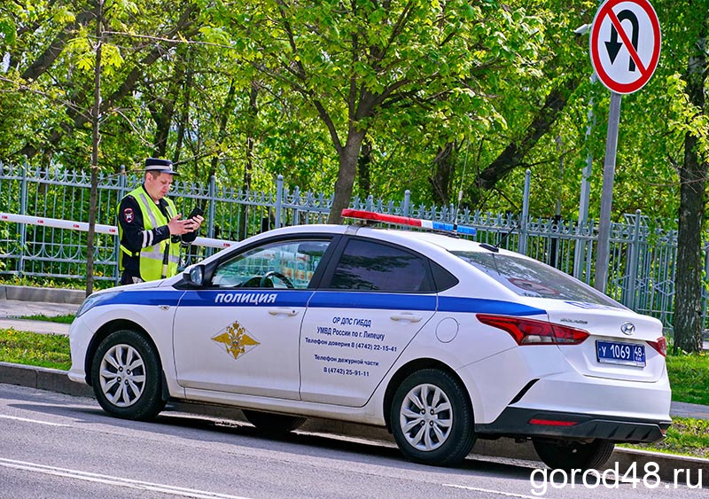 Полицейские разыскивают сбившего насмерть 24-летнего парня водителя Полицейские разыскивают сбившего насмерть 24-летнего парня водителя