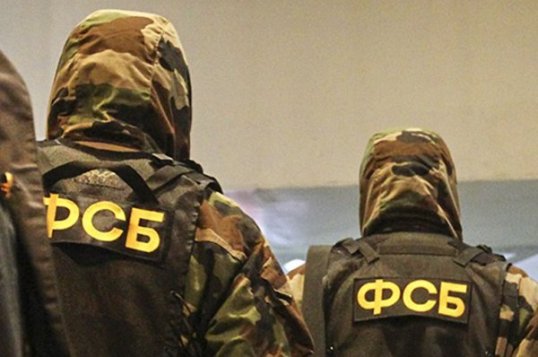 Задержанные ФСБ боевики готовили теракты со взрывчаткой «Мать сатаны» Задержанные ФСБ боевики готовили теракты со взрывчаткой «Мать сатаны»