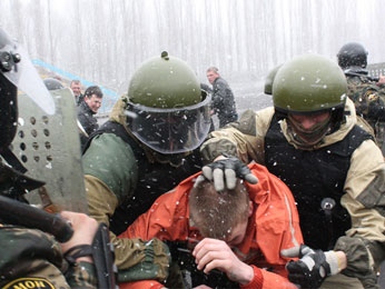 В Липецкой области прошли тактико-специальные занятия по пресечению массовых беспорядков В Липецкой области прошли тактико-специальные занятия по пресечению массовых беспорядков
