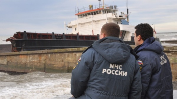 Cпасатели продолжают искать пропавшее судно «Восток» Cпасатели продолжают искать пропавшее судно «Восток»