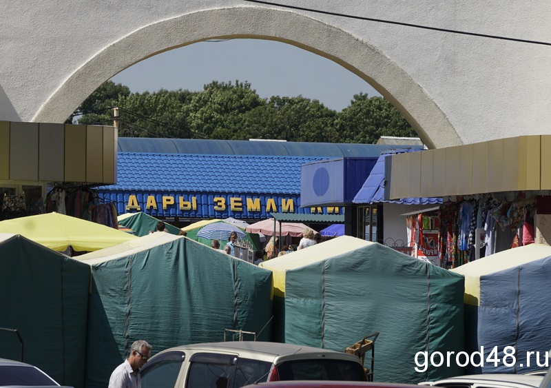 Липчанин продавал прохожим ворованные зубные щетки Липчанин продавал прохожим ворованные зубные щетки