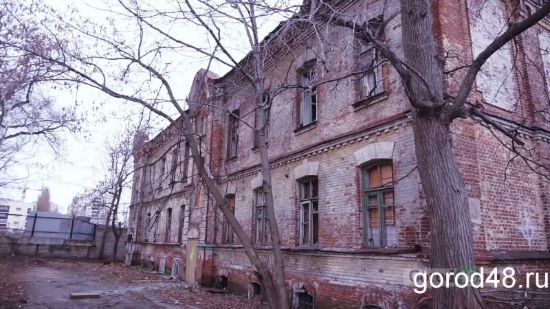 «Застывшее время»: заброшенное старинное здание в центре Липецка «Застывшее время»: заброшенное старинное здание в центре Липецка