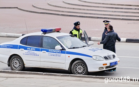 В Липецке у пенсионера угнали «Тойоту« В Липецке у пенсионера угнали «Тойоту«