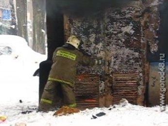 В Липецке из-за пожара густонаселенный район остался без света В Липецке из-за пожара густонаселенный район остался без света