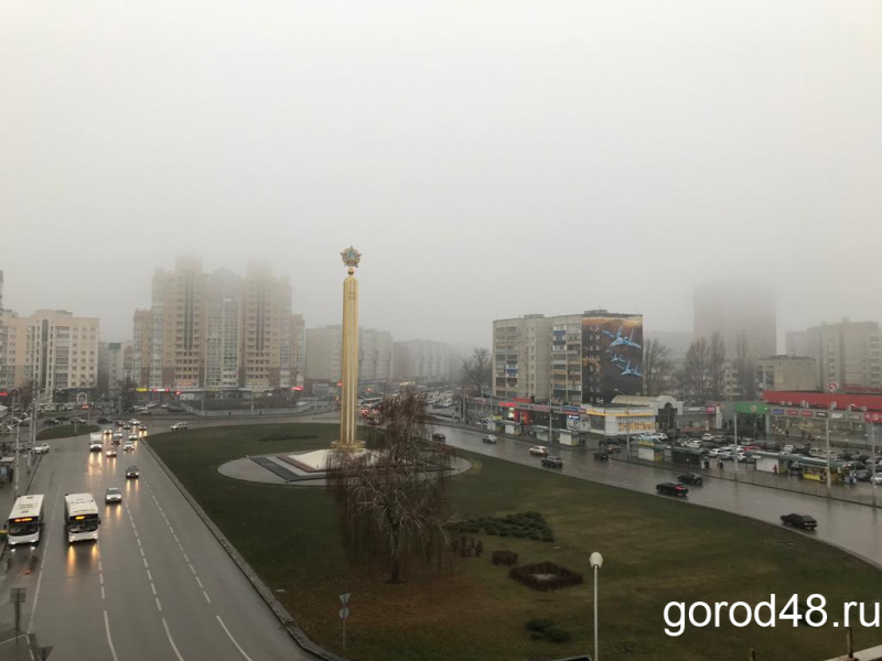 Густой туман продержится в Липецке до утра Густой туман продержится в Липецке до утра