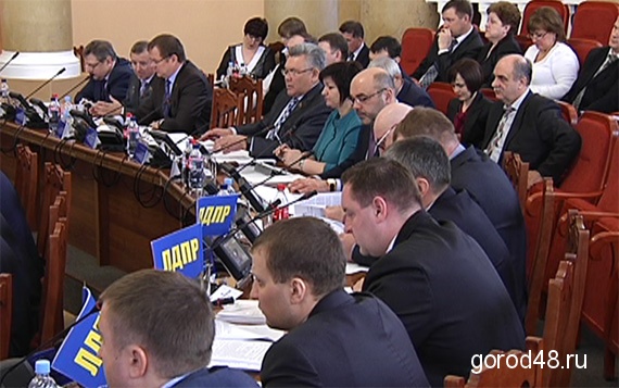 Депутаты так и не услышали отчет губернатора Депутаты так и не услышали отчет губернатора