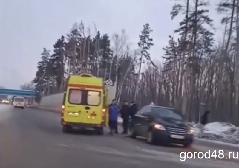 Происшествие в городе липецк на мосту. Мост ТВ Липецк происшествия на трассе. Авария на трассе грязи Липецк 18.02.2022. Авария в Липецкой области вчера на трассе грязи Липецк. Город 48 происшествия г грязи ДТП.