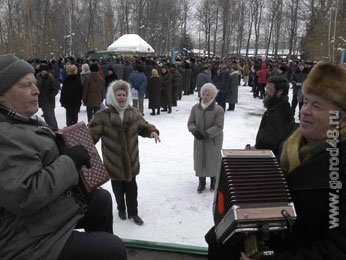 Во время празднования Масленицы в Липецке приостановят торговлю спиртным Во время празднования Масленицы в Липецке приостановят торговлю спиртным