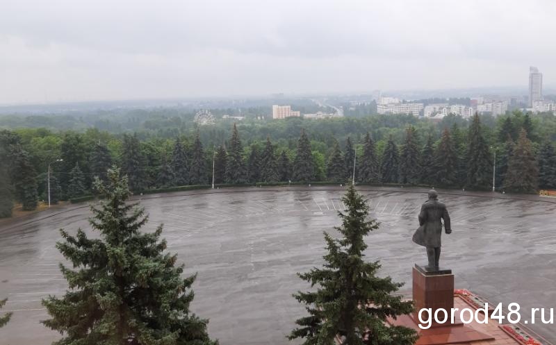 Вопрос о переносе памятника Ленина с площади Соборной могут вынести на общественные слушания Вопрос о переносе памятника Ленина с площади Соборной могут вынести на общественные слушания