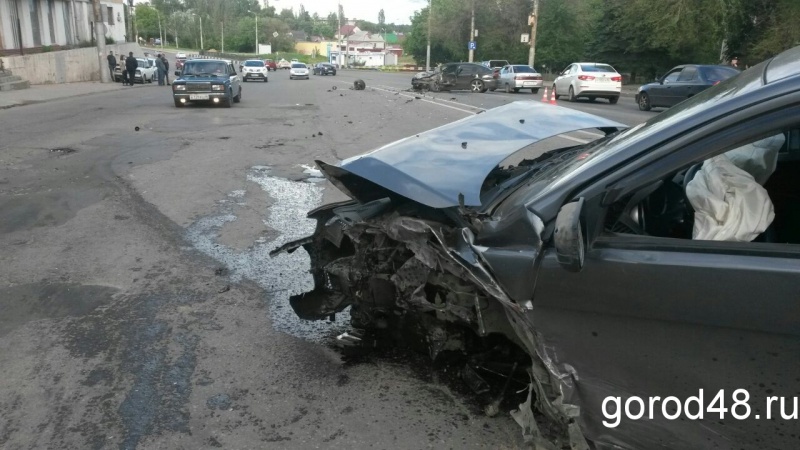 Виновник аварии на улице Студеновской никогда не имел водительских прав Виновник аварии на улице Студеновской никогда не имел водительских прав