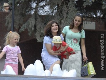 В Липецке отметят День семьи, любви и верности В Липецке отметят День семьи, любви и верности