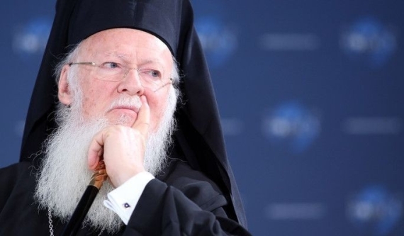 Верховная Рада потребовала признать независимость украинской церкви Верховная Рада потребовала признать независимость украинской церкви
