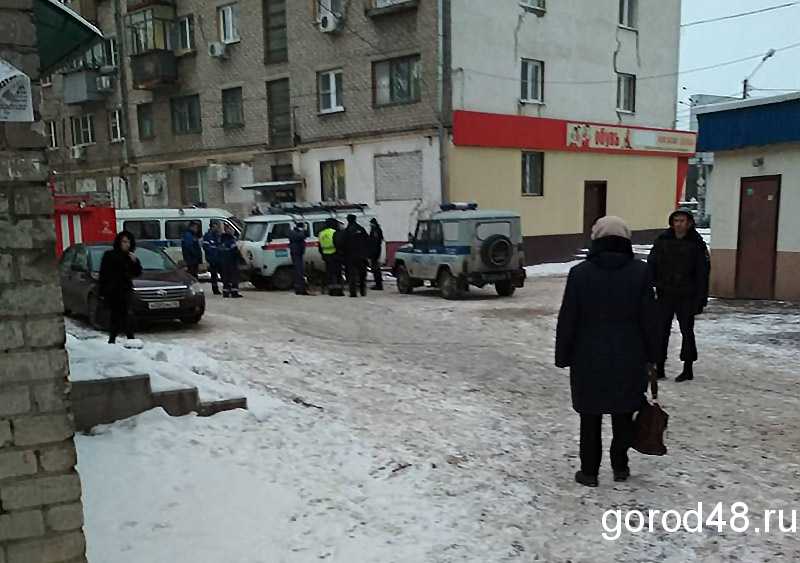 В Липецке чемодан поднял по тревоге все спецслужбы В Липецке чемодан поднял по тревоге все спецслужбы