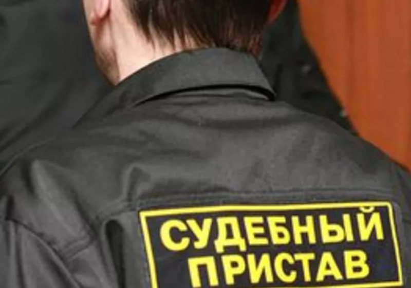 Липчанин пытался обмануть судебного пристава, предоставив ему фальшивый паспорт Липчанин пытался обмануть судебного пристава, предоставив ему фальшивый паспорт