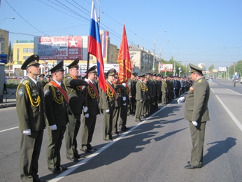 В Липецке прошла генеральная репетиция парада Победы В Липецке прошла генеральная репетиция парада Победы