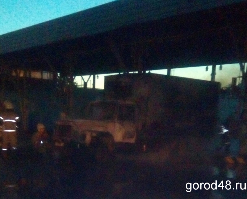 Ночной пожар на газозаправочной станции вызовет затруднения в движении транспорта Ночной пожар на газозаправочной станции вызовет затруднения в движении транспорта