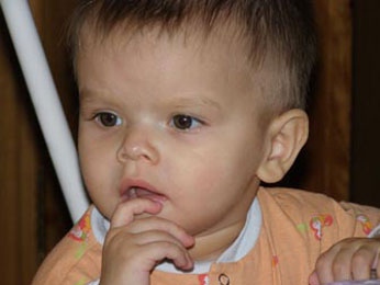 4-летнему ребенку требуется помощь 4-летнему ребенку требуется помощь
