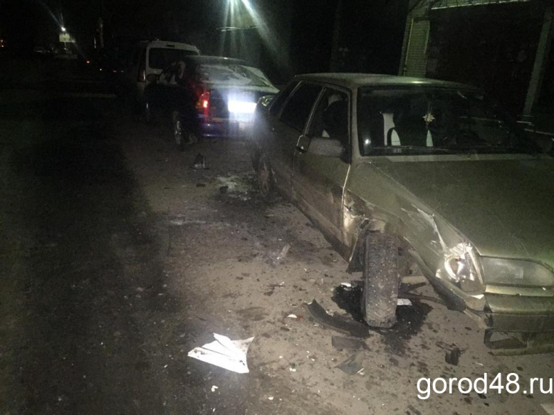 22-летний водитель разбил пять автомобилей и скрылся с места аварии 22-летний водитель разбил пять автомобилей и скрылся с места аварии