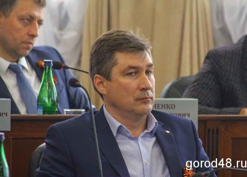 Директора «ГУК «Центральная Л» опрашивают следователи Директора «ГУК «Центральная Л» опрашивают следователи