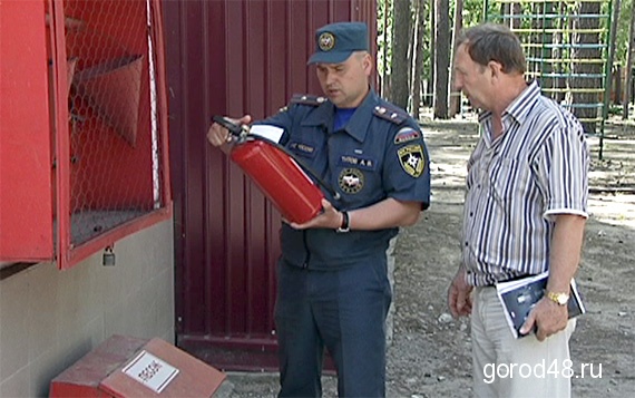 В Липецке начали проверять детские лагеря В Липецке начали проверять детские лагеря