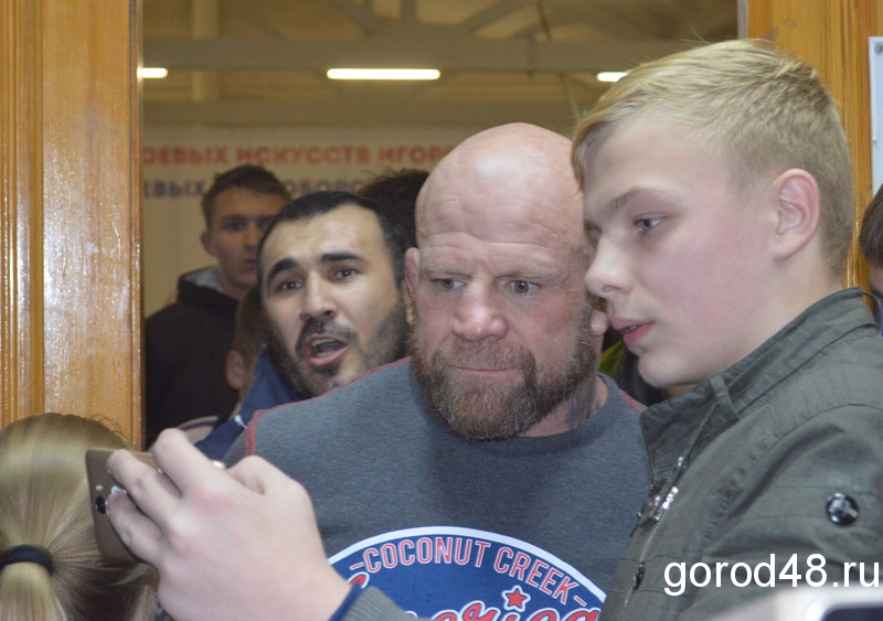 Джефф Монсон: «Раздать тысячу автографов за день – для меня не проблема» (ФОТО) Джефф Монсон: «Раздать тысячу автографов за день – для меня не проблема» (ФОТО)