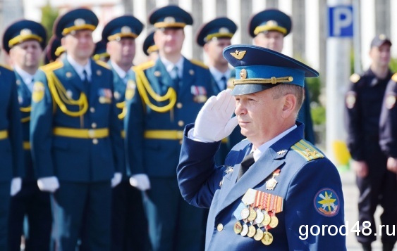 В Городе воинской славы Ельце прошла первая сводная репетиция Парада Победы В Городе воинской славы Ельце прошла первая сводная репетиция Парада Победы