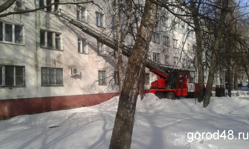 Полицейские и спасатели вызволили из заточения глухонемого пенсионера Полицейские и спасатели вызволили из заточения глухонемого пенсионера