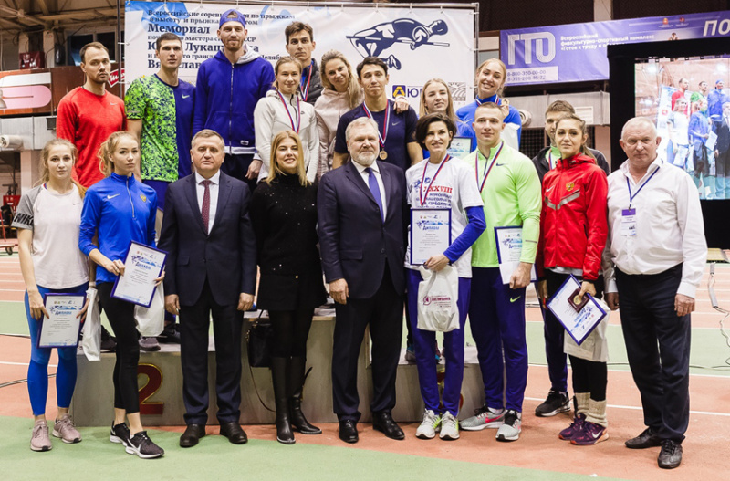 Липецкая прыгунья уступила олимпийской чемпионке (ФОТО) Липецкая прыгунья уступила олимпийской чемпионке (ФОТО)