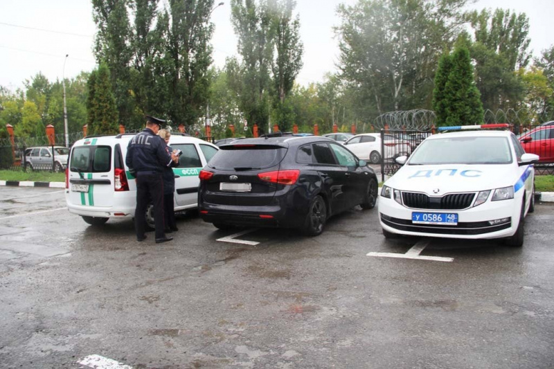 В Липецке поймали водителя, накопившего 642 штрафа на 472 тысячи рублей