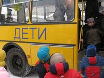 В блишайшие годы для школ области закупят еще 70 автобусов В блишайшие годы для школ области закупят еще 70 автобусов
