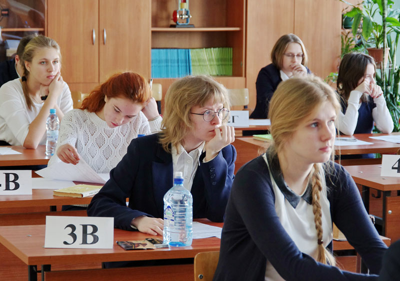 Четверть российских школ ограничили использование детьми телефонов Четверть российских школ ограничили использование детьми телефонов